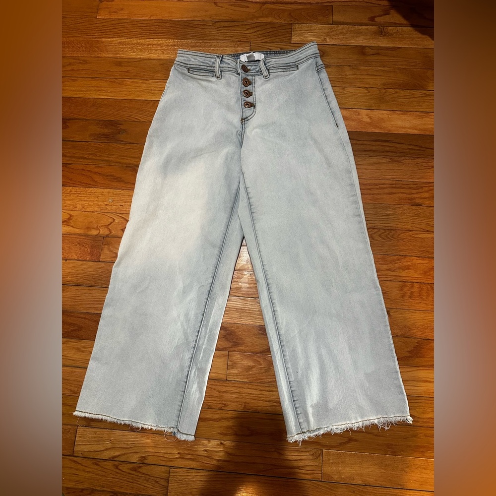 MB Wide Leg Cropped Light Wash Women’s Jeans Raw Hem Stretch Button Fly Sz 2
